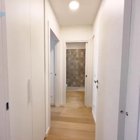 Cavana 2 Tirabora Short Rent Trieste